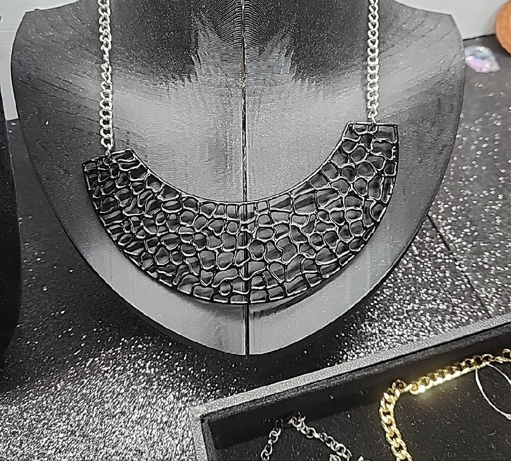 Statement Necklace Bundle - Picture 3 of 8